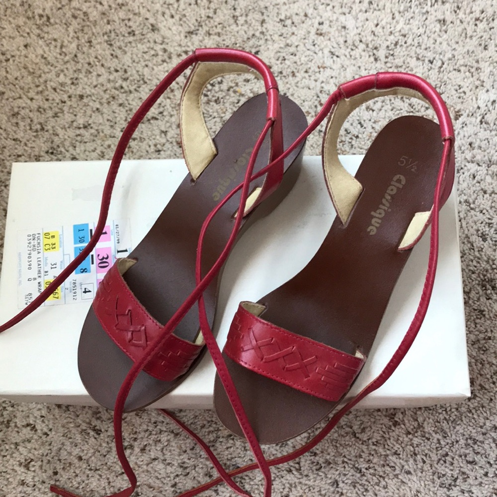 VINTAGE classique ballet lace up sandals